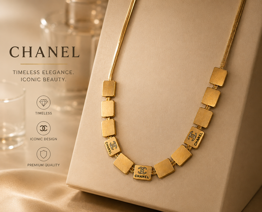 Luxury Gold Geometric Necklace – Timeless Statement Jewelry