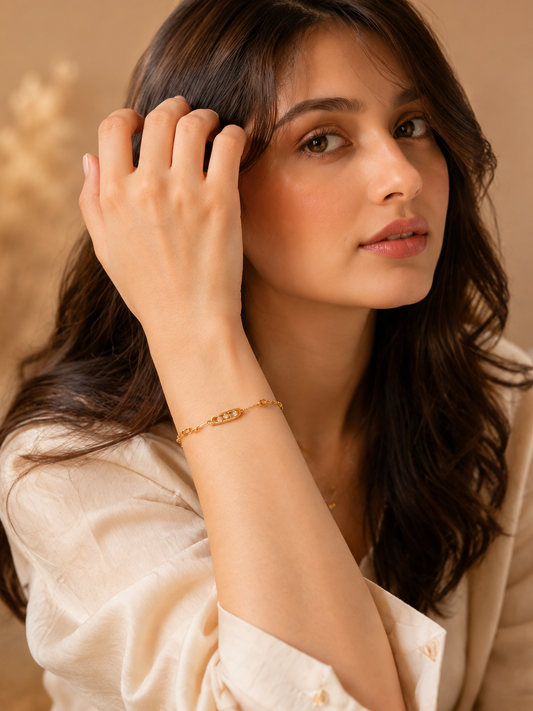 Luxury Geometric Crystal Link Bracelet – Elegant Minimalist Bracelet for Women