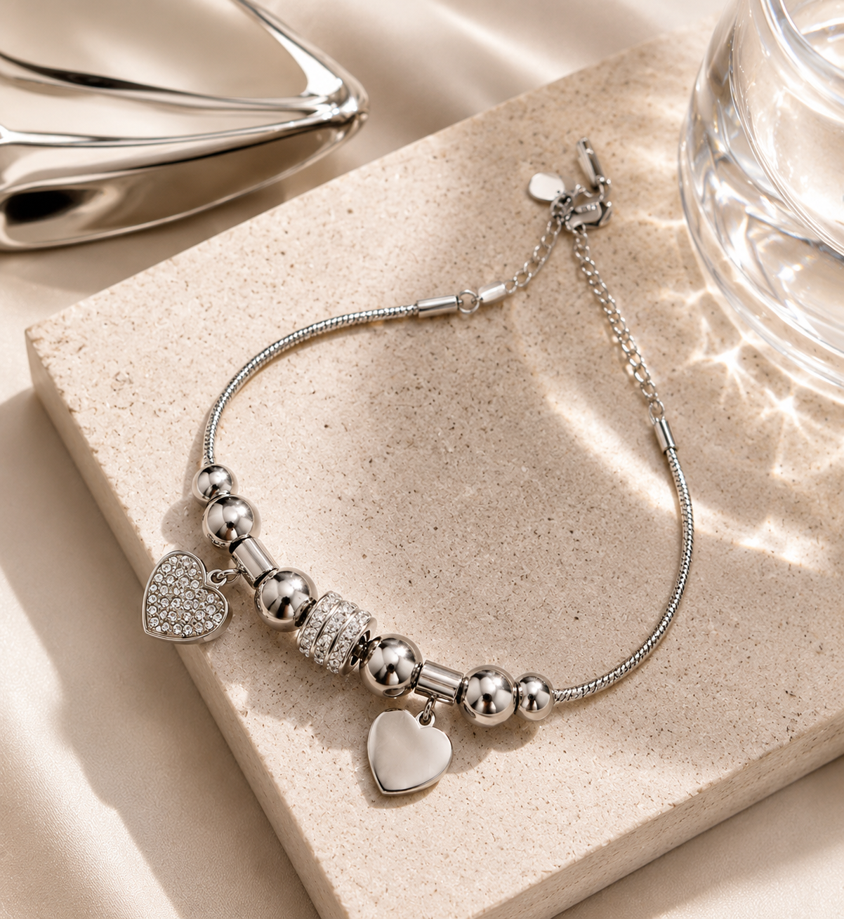 Luxury Heart Charm Bracelet – Elegant Beaded Bracelet for Women