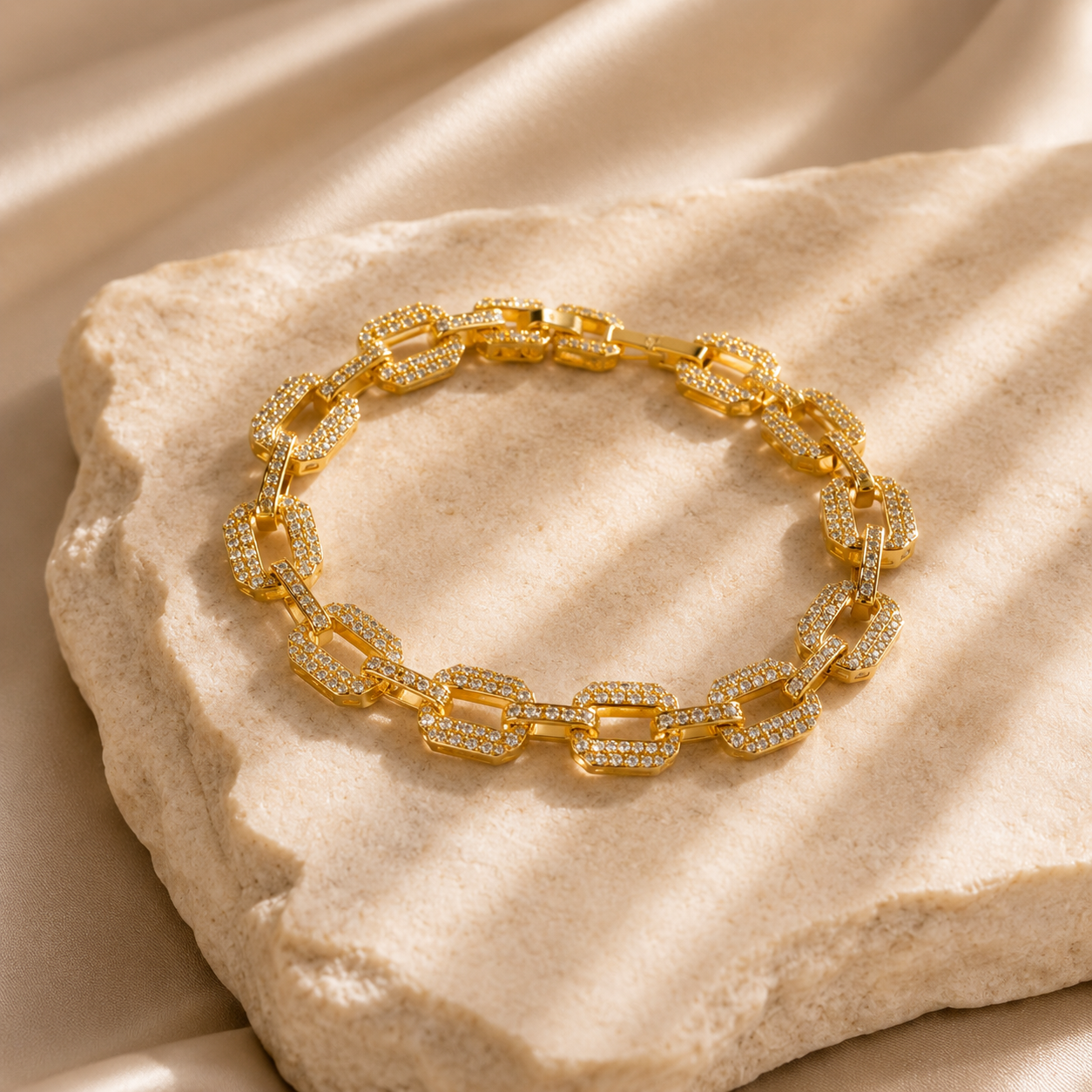Luxury Crystal Link Bracelet – Elegant Statement Jewelry for Women