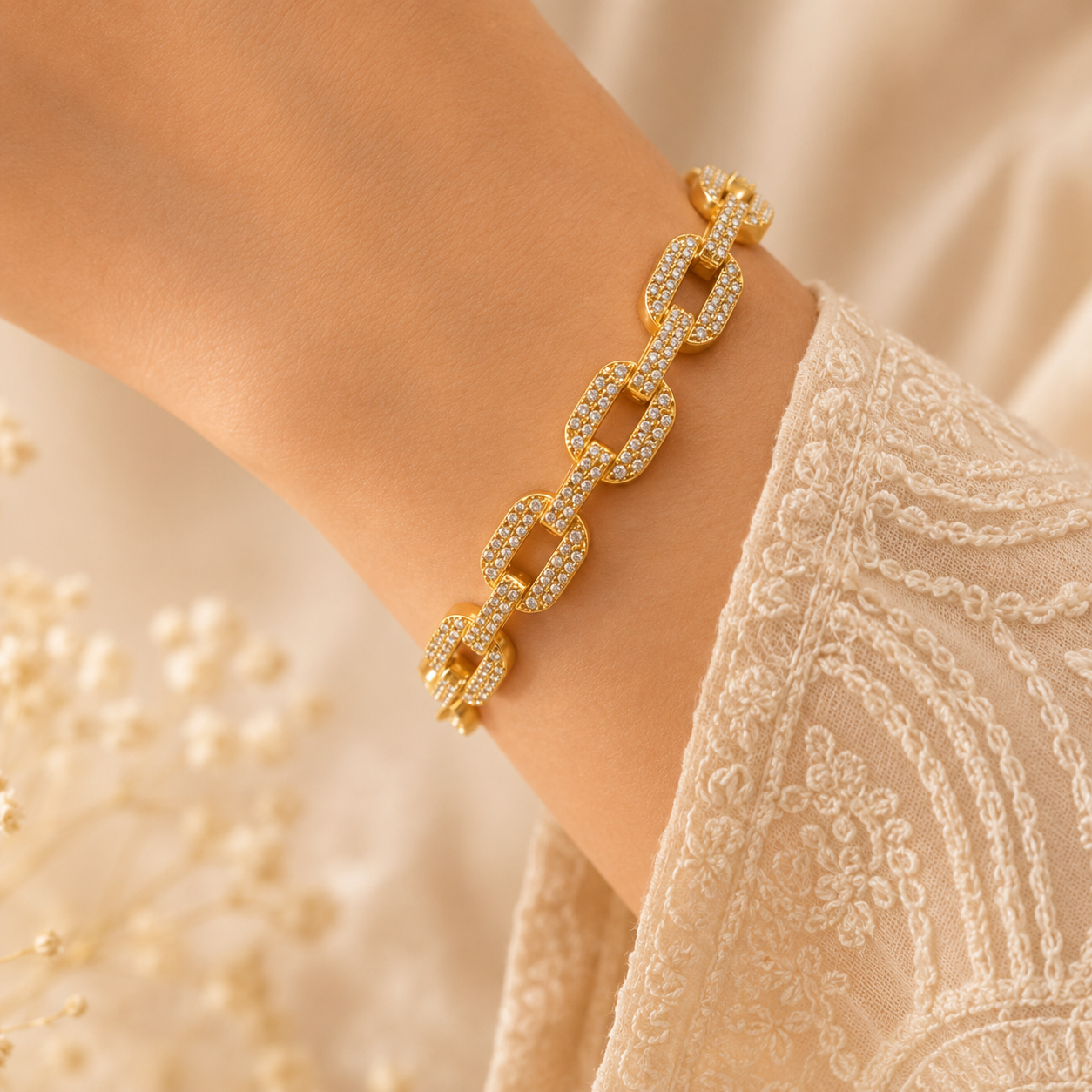 Luxury Crystal Link Bracelet – Elegant Statement Jewelry for Women