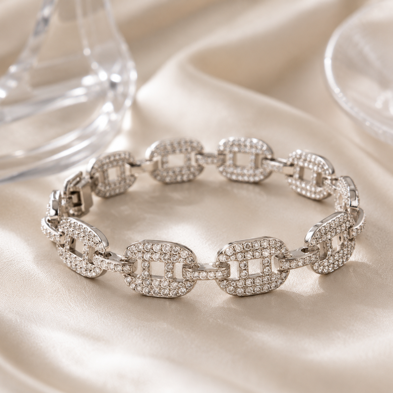 Luxury Crystal Link Bracelet – Elegant Statement Jewelry for Women